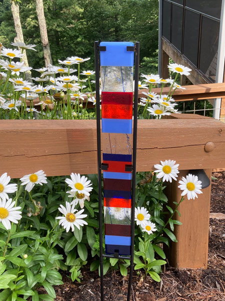Amanda Bagnato fused glass garden stake